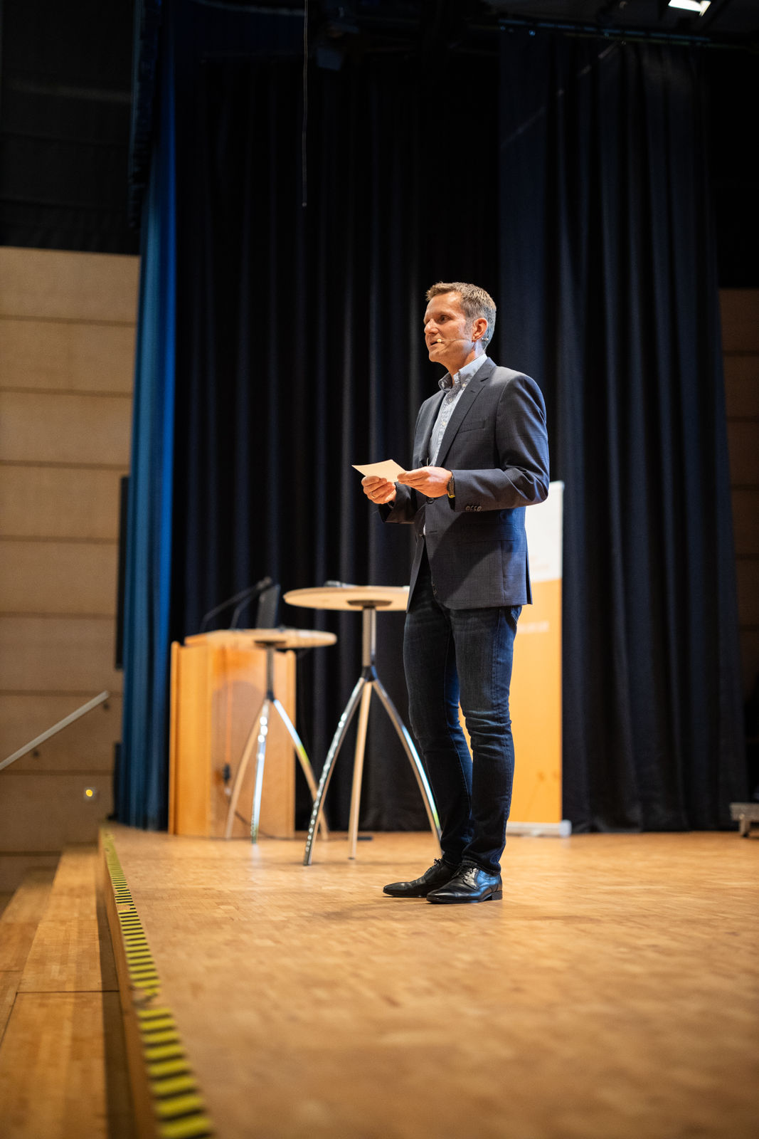 Peter Mender auf der Bühne